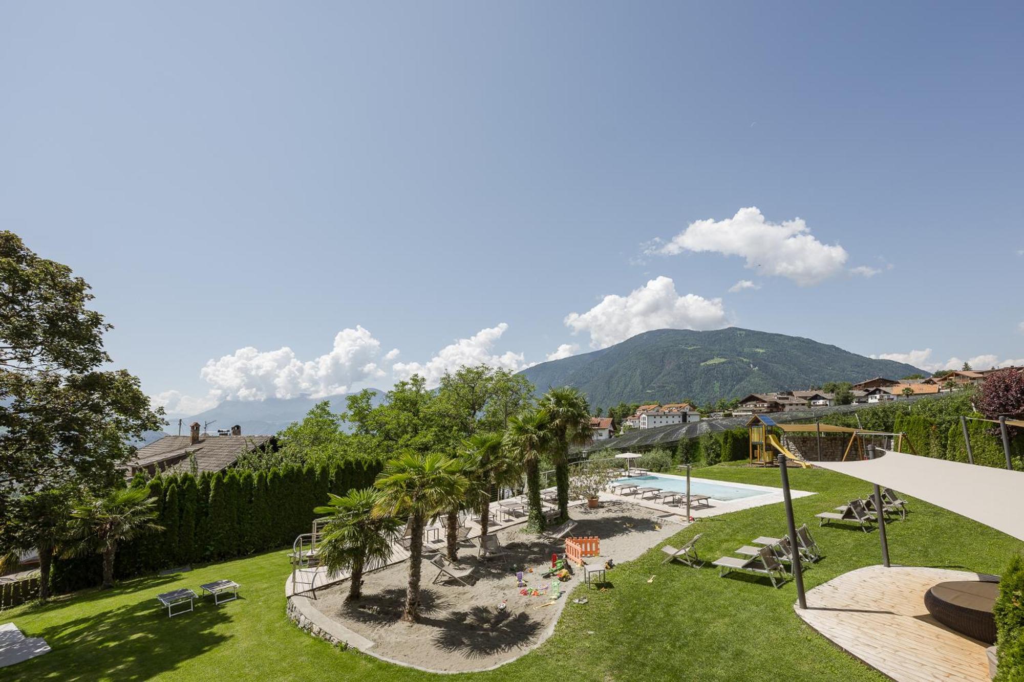 Готель Landsitz Stroblhof Тіроло Екстер'єр фото