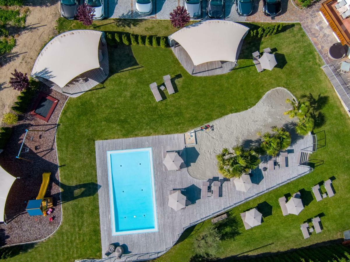 Готель Landsitz Stroblhof Тіроло Екстер'єр фото